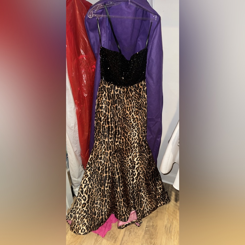 Sherri Hill Prom Dress